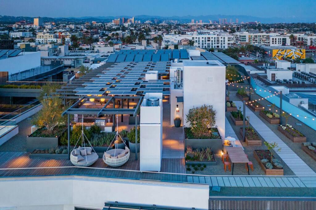The Pearl Coast - Rooftop Pool, Gym Luxurious 2br Santa Monica Apartment *