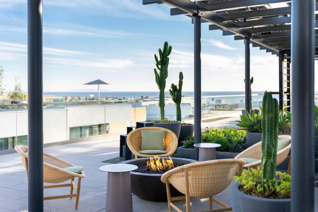 The Pearl Coast - Rooftop Pool, Gym Luxurious 2br Santa Monica Apartment
