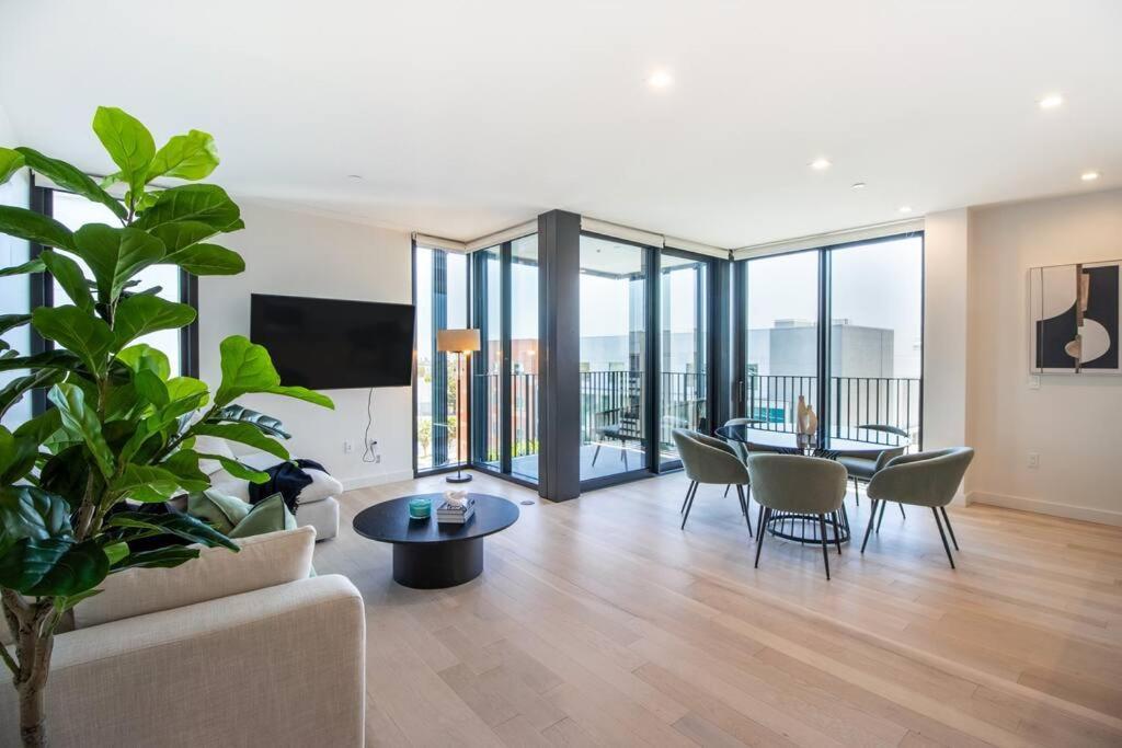 The Pearl Coast - Rooftop Pool, Gym Luxurious 2br Santa Monica Los Angeles