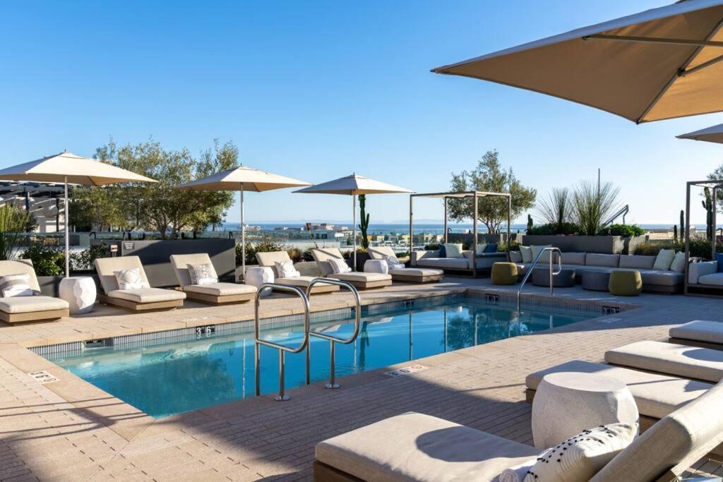The Pearl Coast - Rooftop Pool, Gym Luxurious 2br Santa Monica *