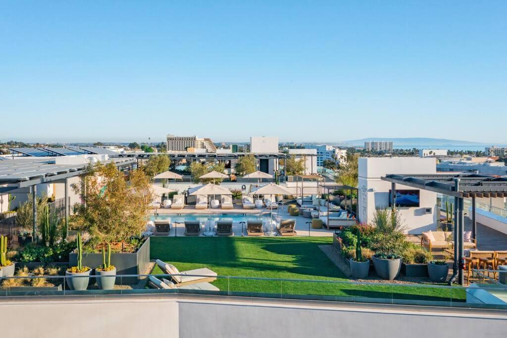 The Pearl Coast - Rooftop Pool, Gym Luxurious 2br Santa Monica * Los Angeles