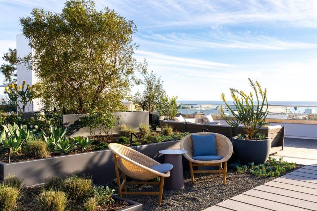 The Pearl Coast - Rooftop Pool, Gym Luxurious 2br Santa Monica *